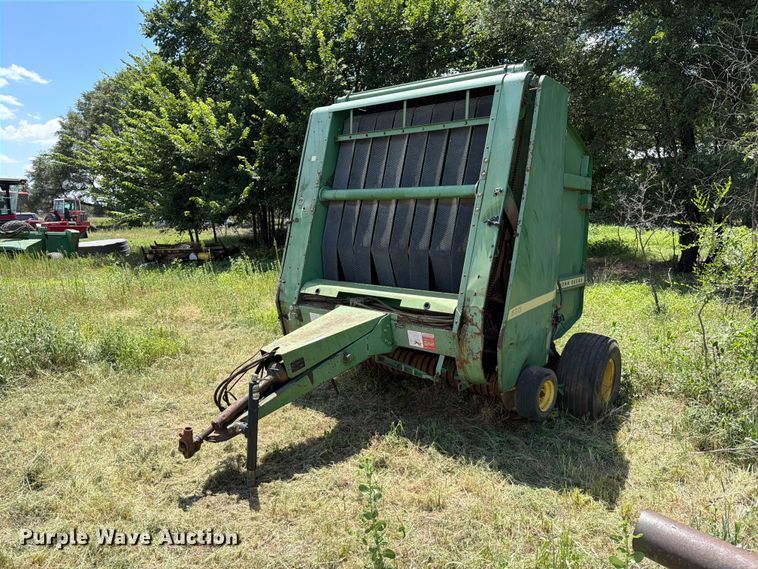 John Deere 530 round baler - MZ9740
