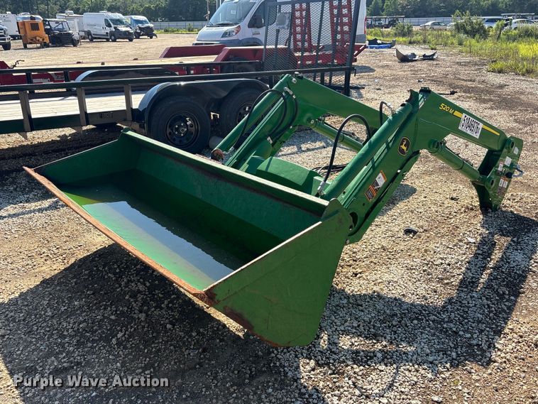 2022 John Deere 520M loader - YA3487