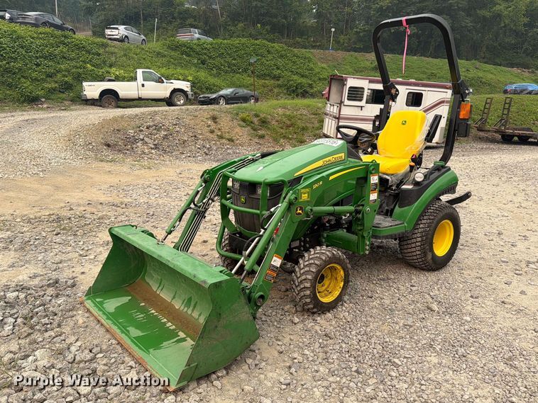 2025 John Deere 1025R MFWD tractor - YA4178