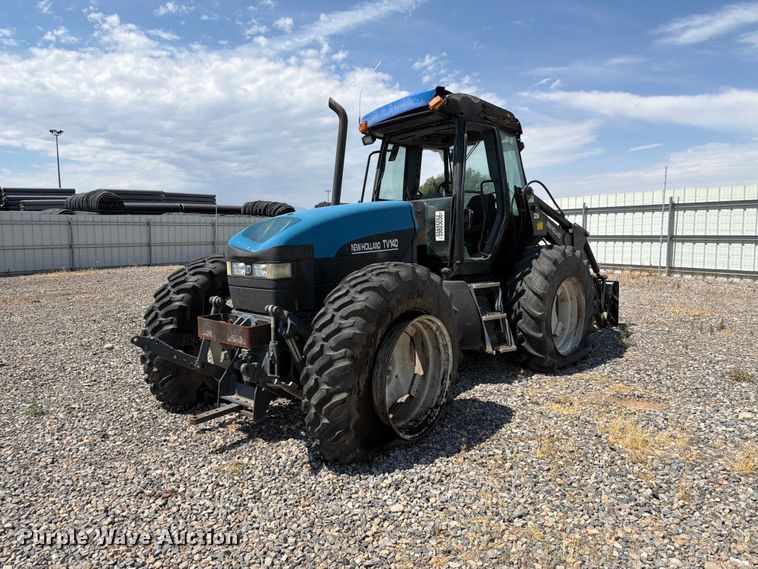 1999 New Holland TV140 MFWD bi-directional tractor - YA4187