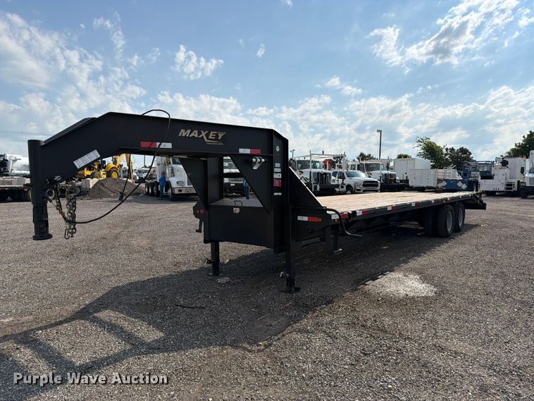 2014 Maxey Trailers equipment trailer - EG9272