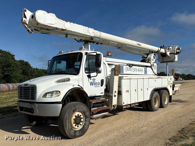 2007 Freightliner Business Class M2 bucket truck - EN0313