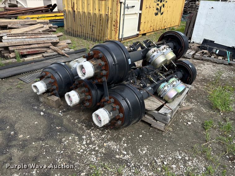 (4) Worldwide Heavy Duty Power Products P518L trailer axles - EO4207