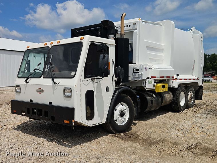 2013 Crane Carrier Low Entry refuse truck - EO8507