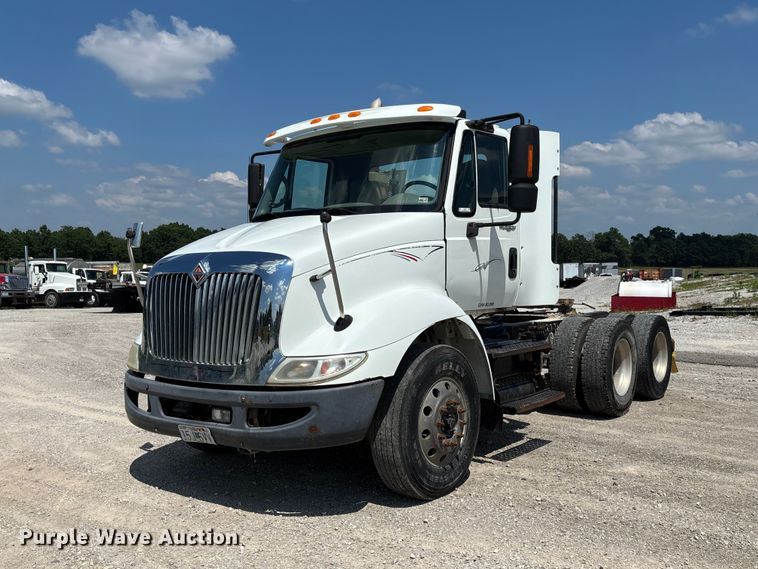 2008 International TranStar 8600 semi truck - FC1894
