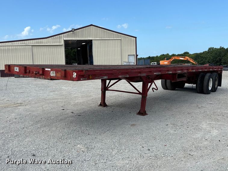1974 Trailmobile flatbed trailer - FC1931