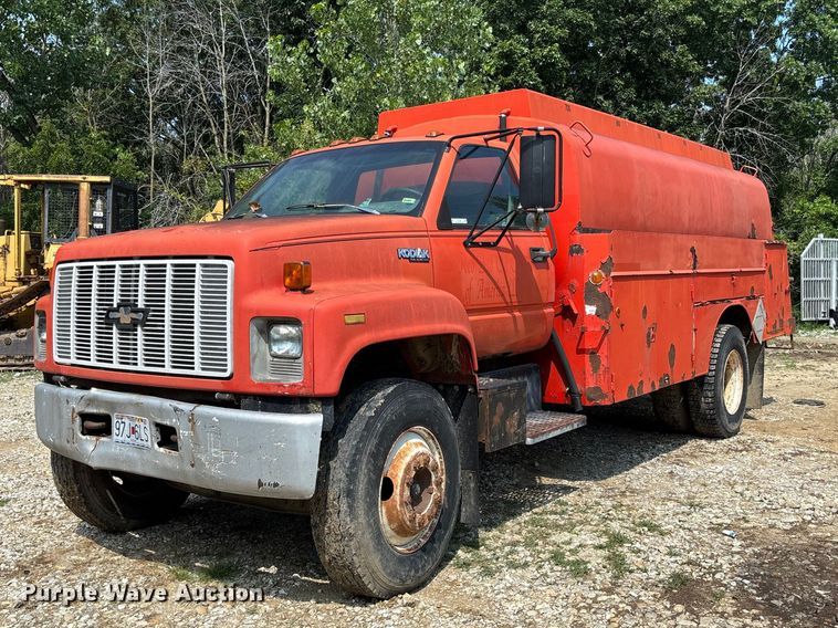 1993 Chevrolet C7 Kodiak fuel truck - FC1967
