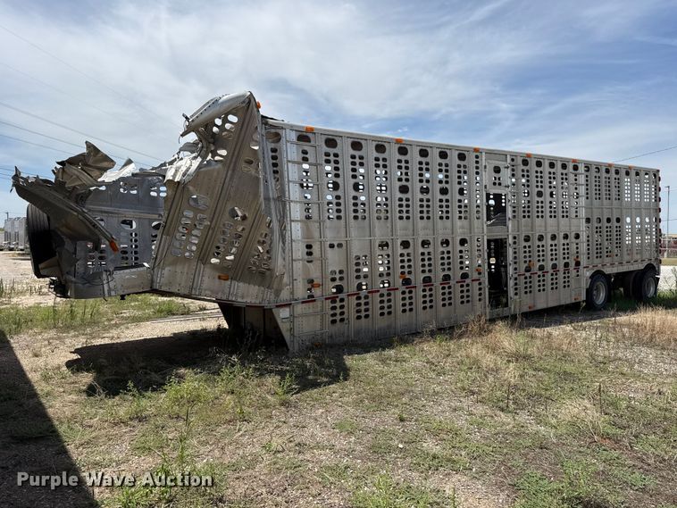 2013 Wilson PSDCL-402 livestock trailer - FC4065