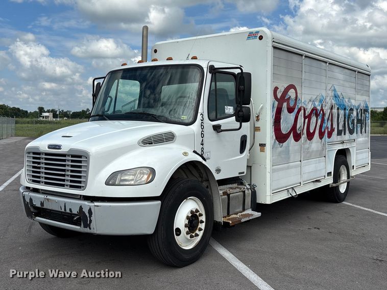 2016 Freightliner Business Class M2 delivery truck - FG0537