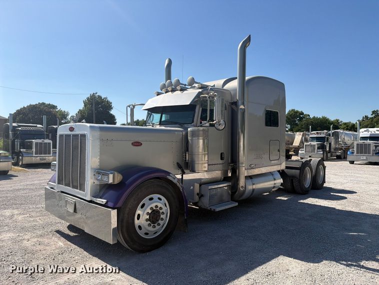 2006 Peterbilt 379 semi truck - FI0309