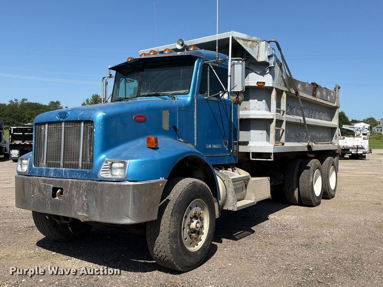 2000 Peterbilt 330 dump truck - FK3217