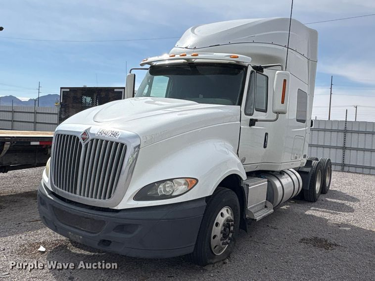 2016 International LF687 semi truck - YA2898