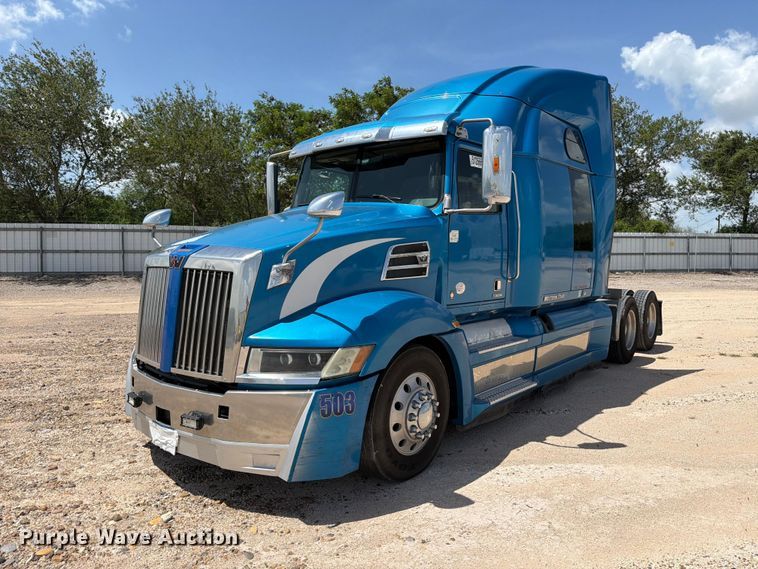 2016 Western Star 5700XE semi truck - YA3372