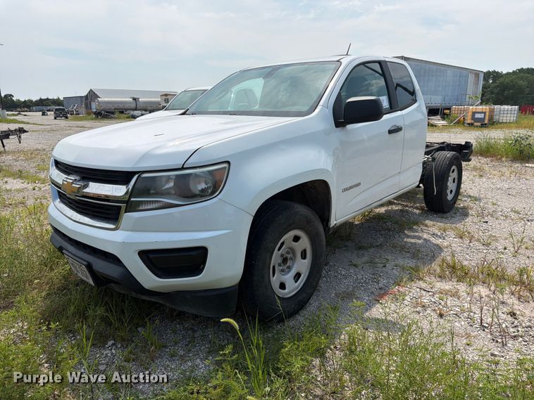 2017 Chevrolet Colorado Ext. Cab pickup truck cab and chassis - DN6683