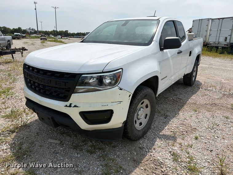 2017 Chevrolet Colorado Ext. Cab pickup truck - DN6684