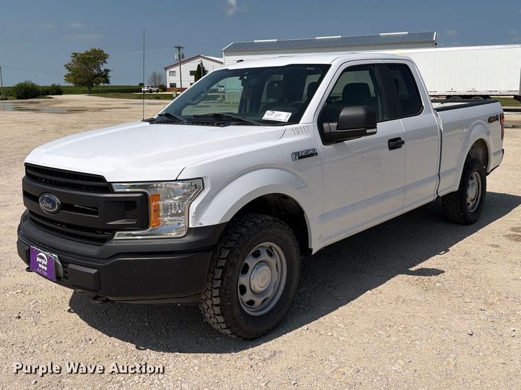 2019 Ford F150 Ext. Cab pickup truck - DV8532