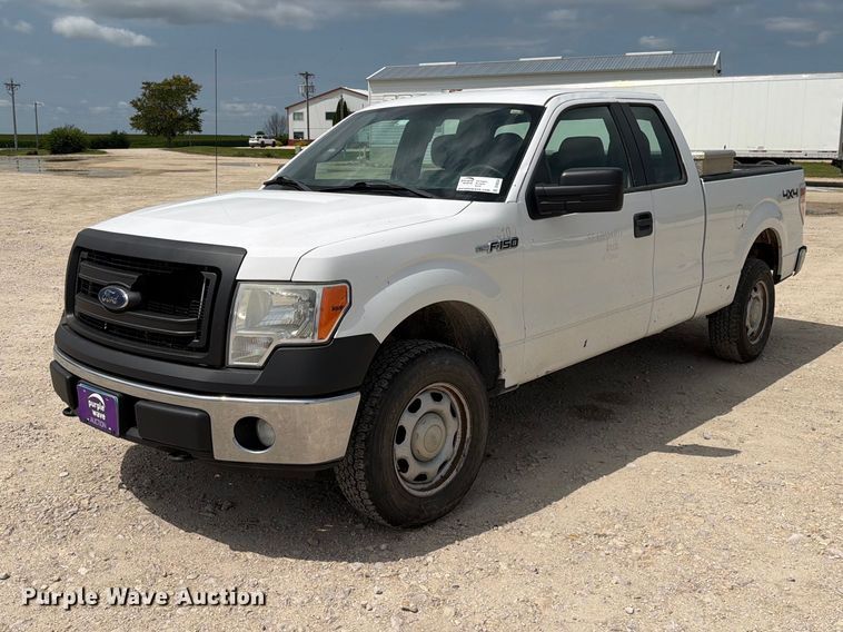2014 Ford F150 Ext. Cab pickup truck - DV8534