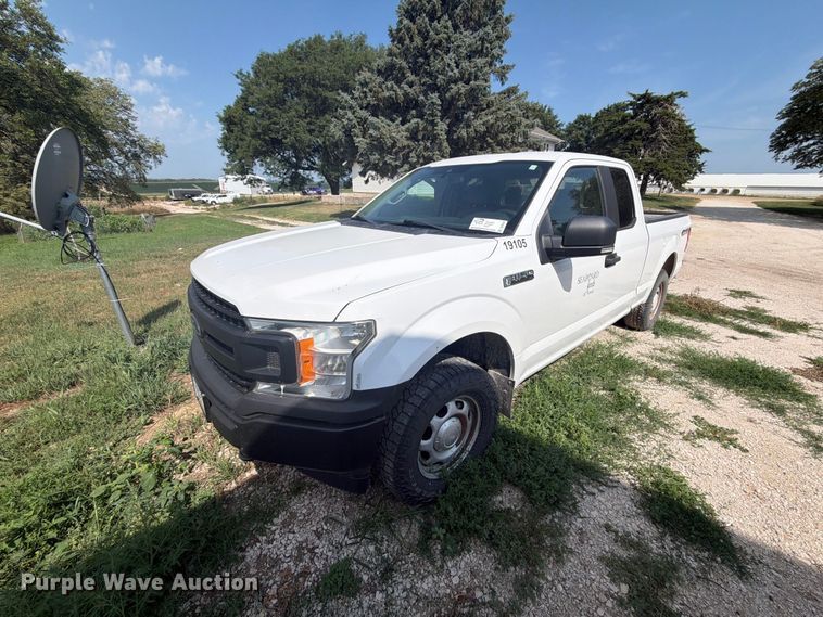 2019 Ford F150 Ext. Cab pickup truck - DV8556
