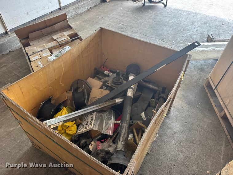 Crate of parts - DY3096