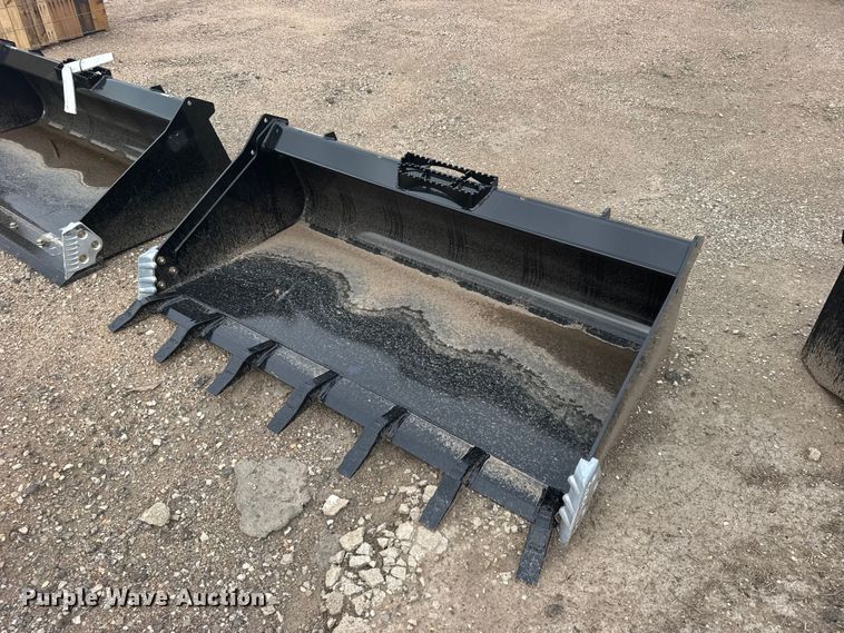 Land Pride skid steer bucket - DY3108