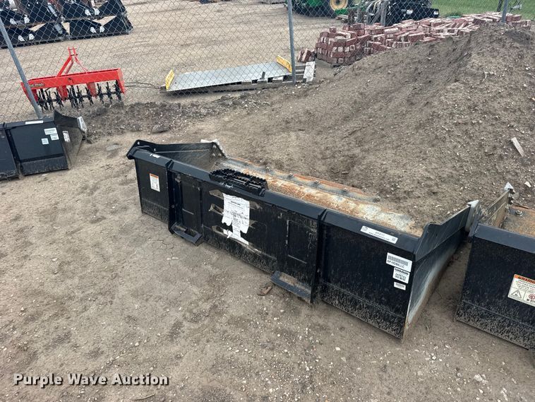 Land Pride AP-HD80LLC Skid steer bucket - DY3111