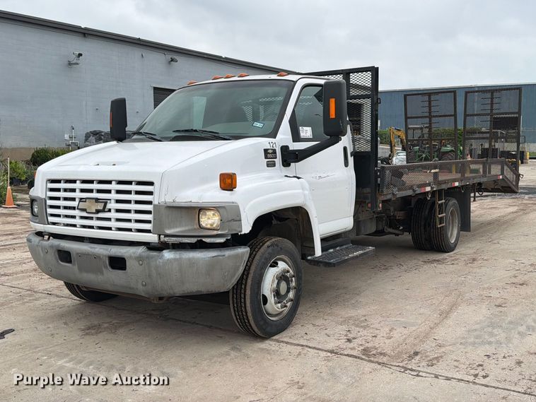 2004 Chevrolet C5500 flatbed truck - ED5341