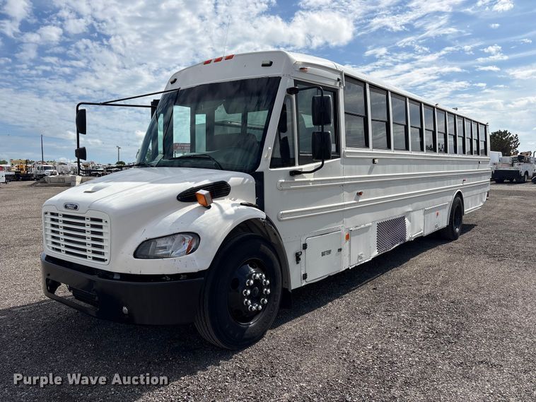 2014 Thomas BUS 340 TS school bus - EG9062