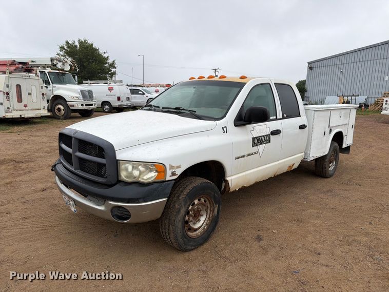 2003 Dodge Ram 3500 Ext. Cab utility bed pickup truck - ER1905