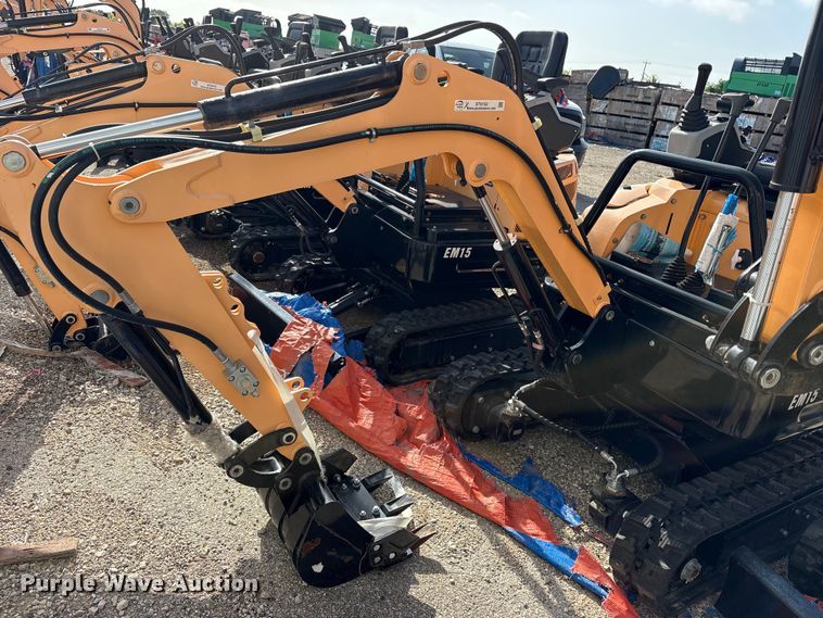2024 Erie EM15 mini excavator - ET0152