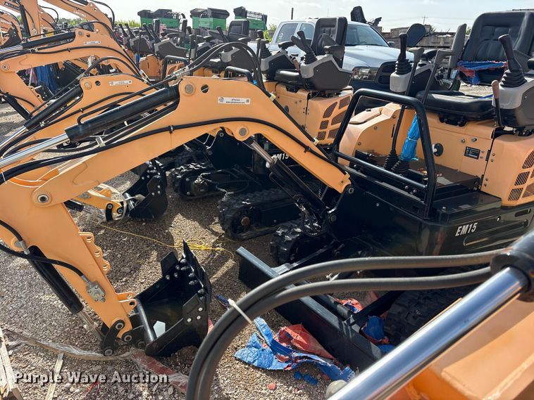 2024 Erie EM15 mini excavator - ET0153