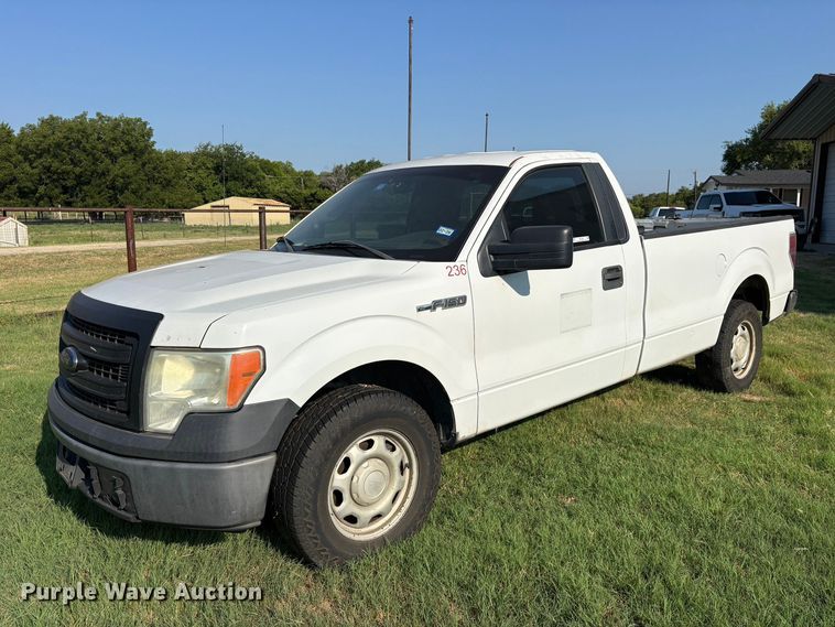 2014 Ford F150 pickup truck - ET0358