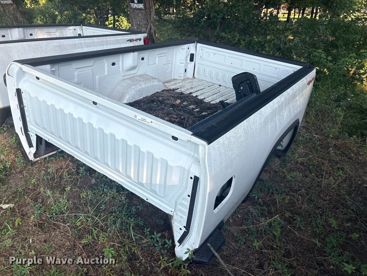 2024 Chevrolet 2500 Pickup truck bed - EU5812