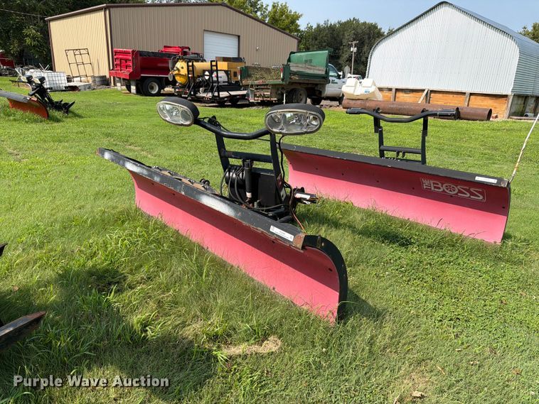 Boss 8' W snow plow - EV2397