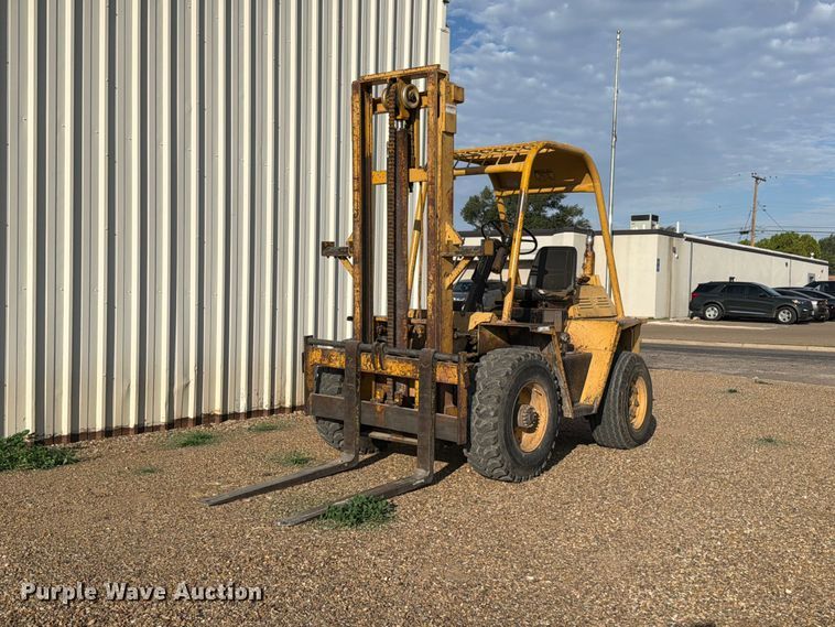 1979 Champ CB40 forklift - EW1048