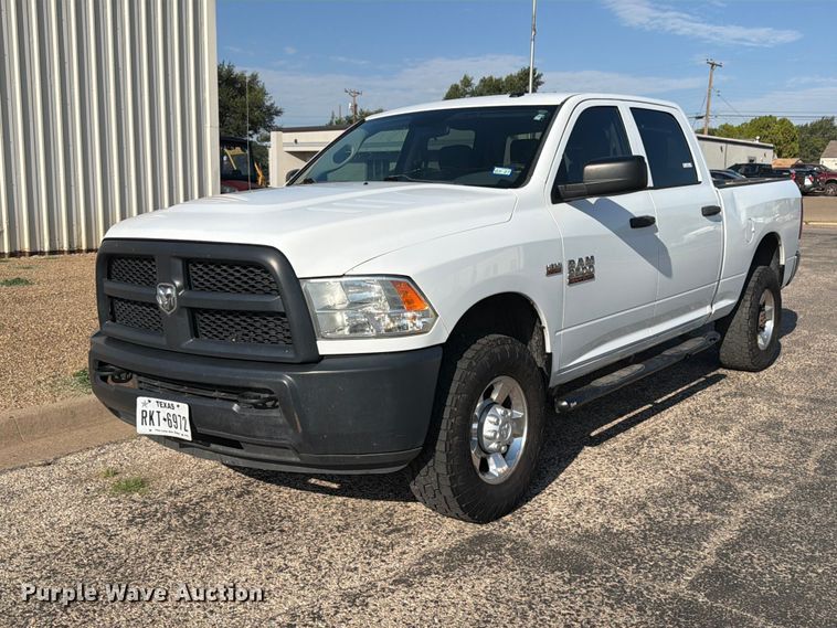 2013 Dodge 2500 Crew Cab pickup truck - EW1049