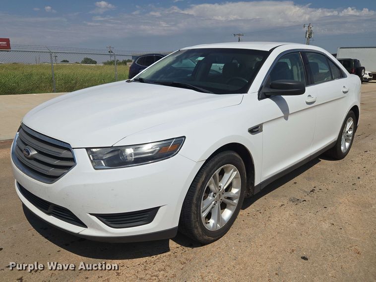 2015 Ford Taurus  - EW8618