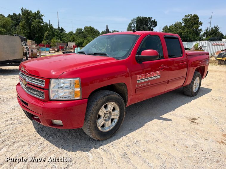 2013 Chevrolet Silverado 1500 Crew Cab pickup truck - EX2584