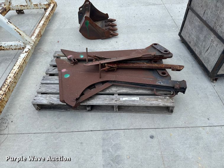 Cable plow attachments - FB5821