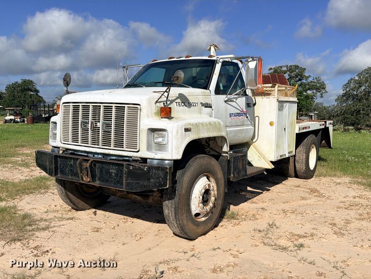 1993 GMC TopKick flatbed truck - FB8279