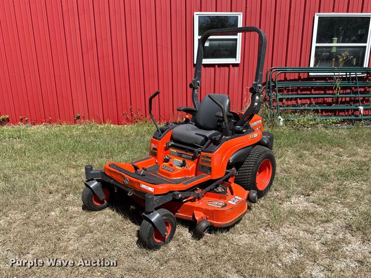 Kubota ZG227A ZTR lawn mower - FC4056