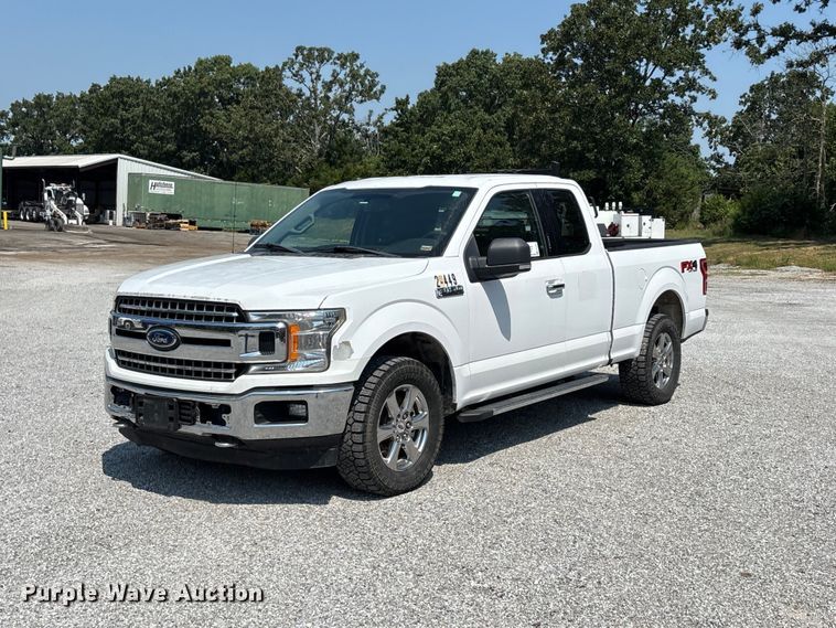 2018 Ford F150 Ext. Cab pickup truck - FG0553
