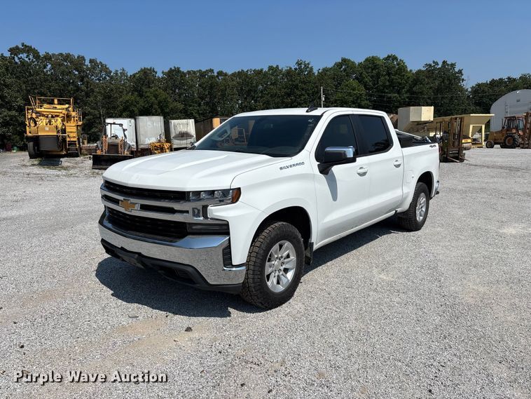 2021 Chevrolet Silverado 1500 Crew Cab pickup truck - FG0556