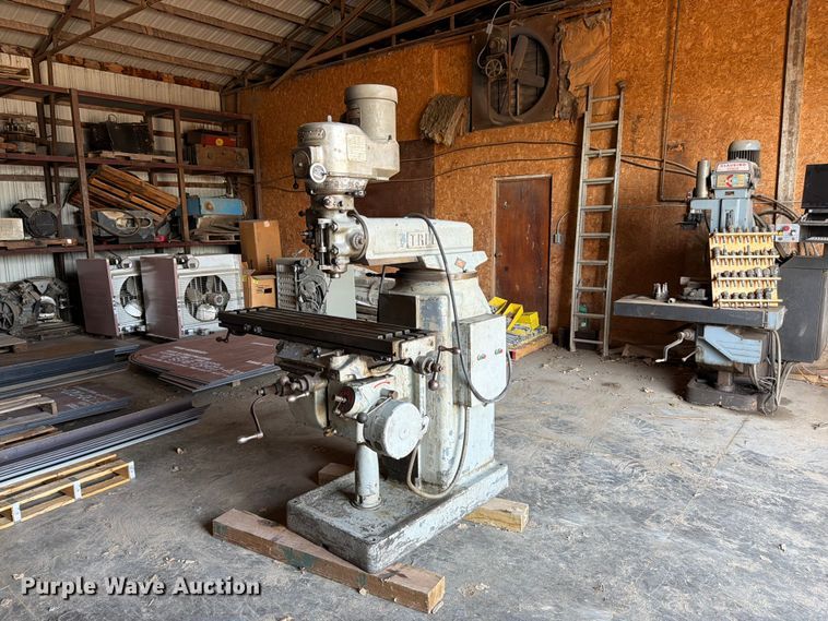 Tree Tool and Die Works 2UVR milling machine - FK3198