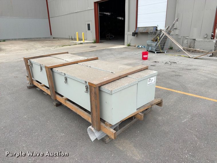 (2) toolboxes - FK3245