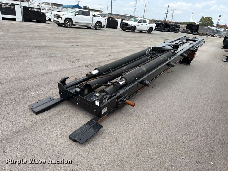 Road King 60K roll off bed hoist - FK3263