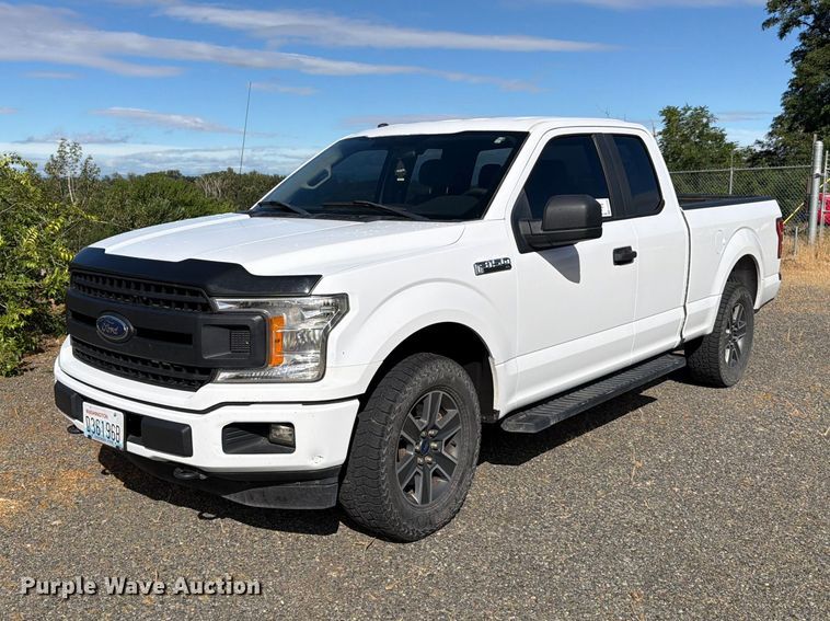 2018 Ford F150 Ext. Cab pickup truck - FK4520
