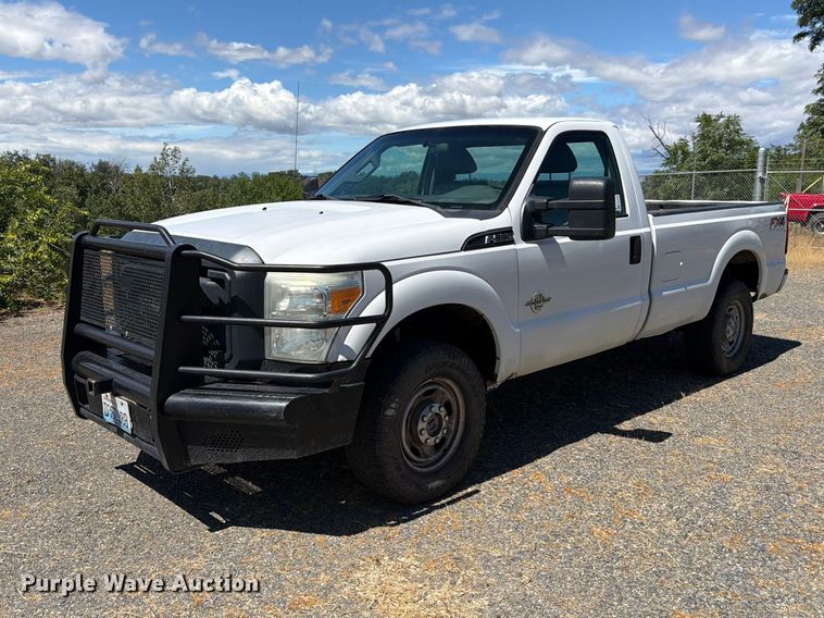 2013 Ford F-250 pickup truck - FK4526