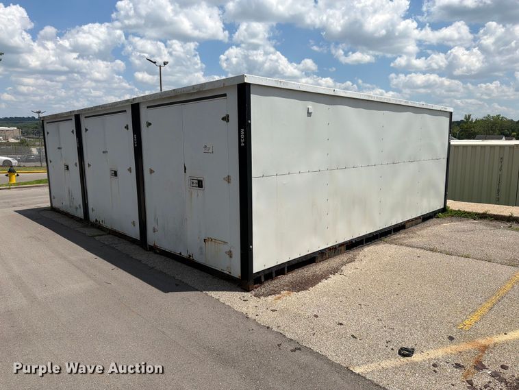 (3) storage containers - FN5732