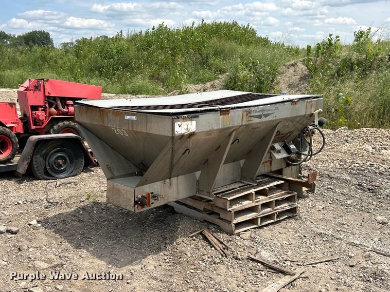 Swenson salt spreader - FT6100