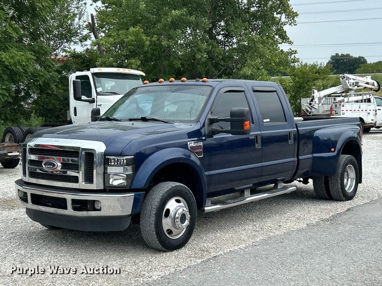2008 Ford F350 Super Duty Lariat Crew Cab pickup truck - FT6109